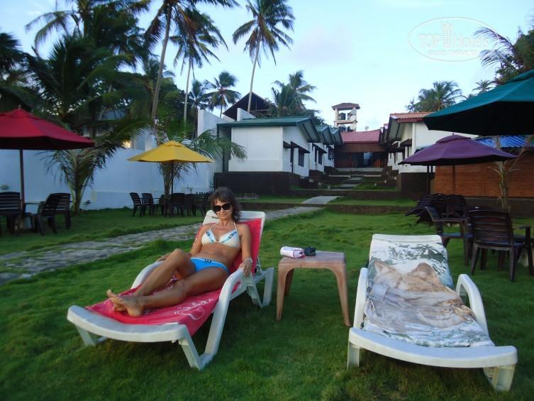 Ramon Beach Resort Амбалангода Екстериор снимка
