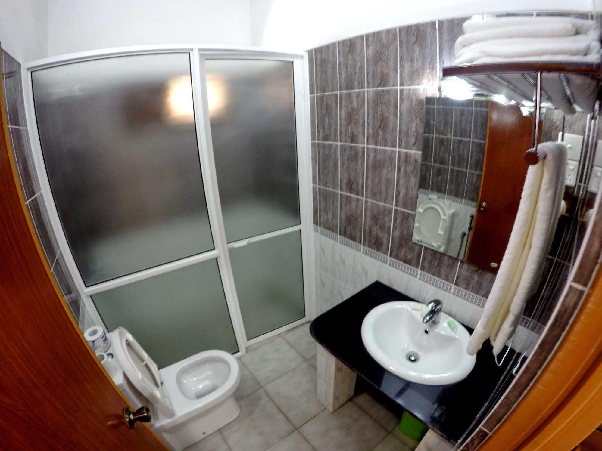 Ramon Beach Resort Амбалангода Екстериор снимка